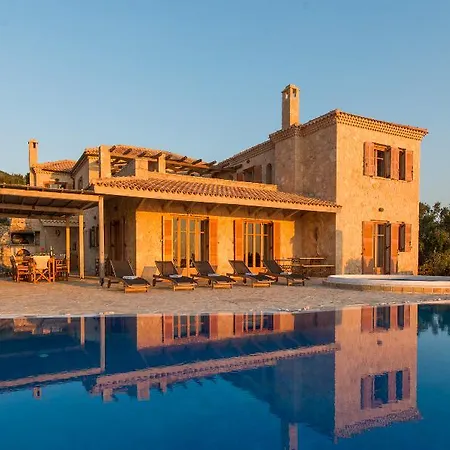 Villa Blue Caves - Exceptional With Private Pools Direct Access To The Sea Korithion