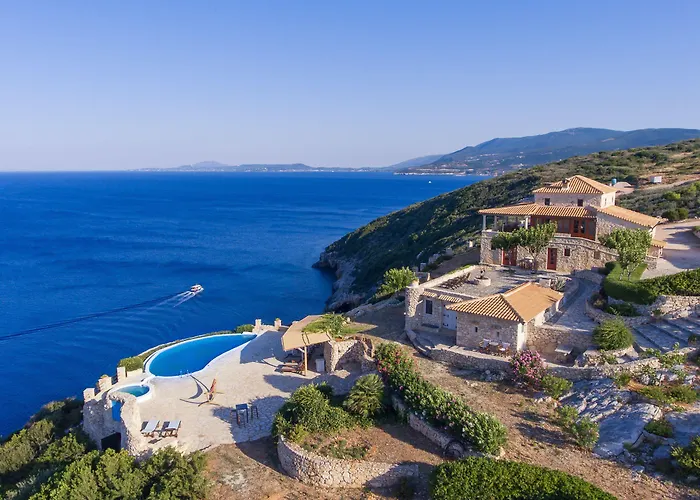 Вилла Blue Caves - Exceptional With Private Pools Direct Access To The Sea Коритион