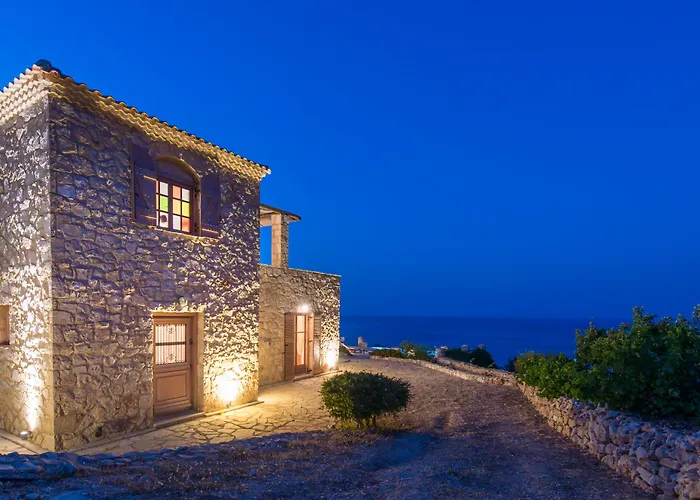 Blue Caves - Exceptional With Private Pools Direct Access To The Sea Коритион